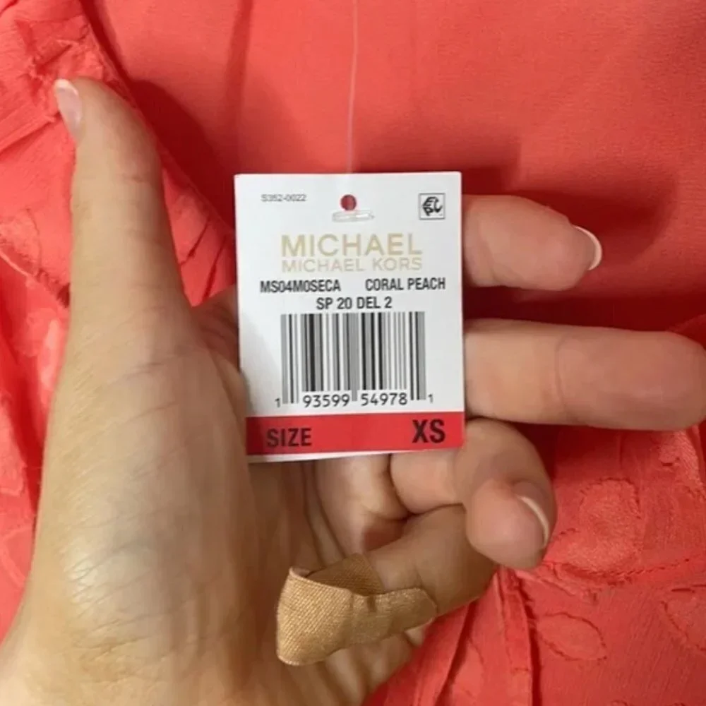NWT Michael Kors Printed Ruffle Top - Picture 7 of 13